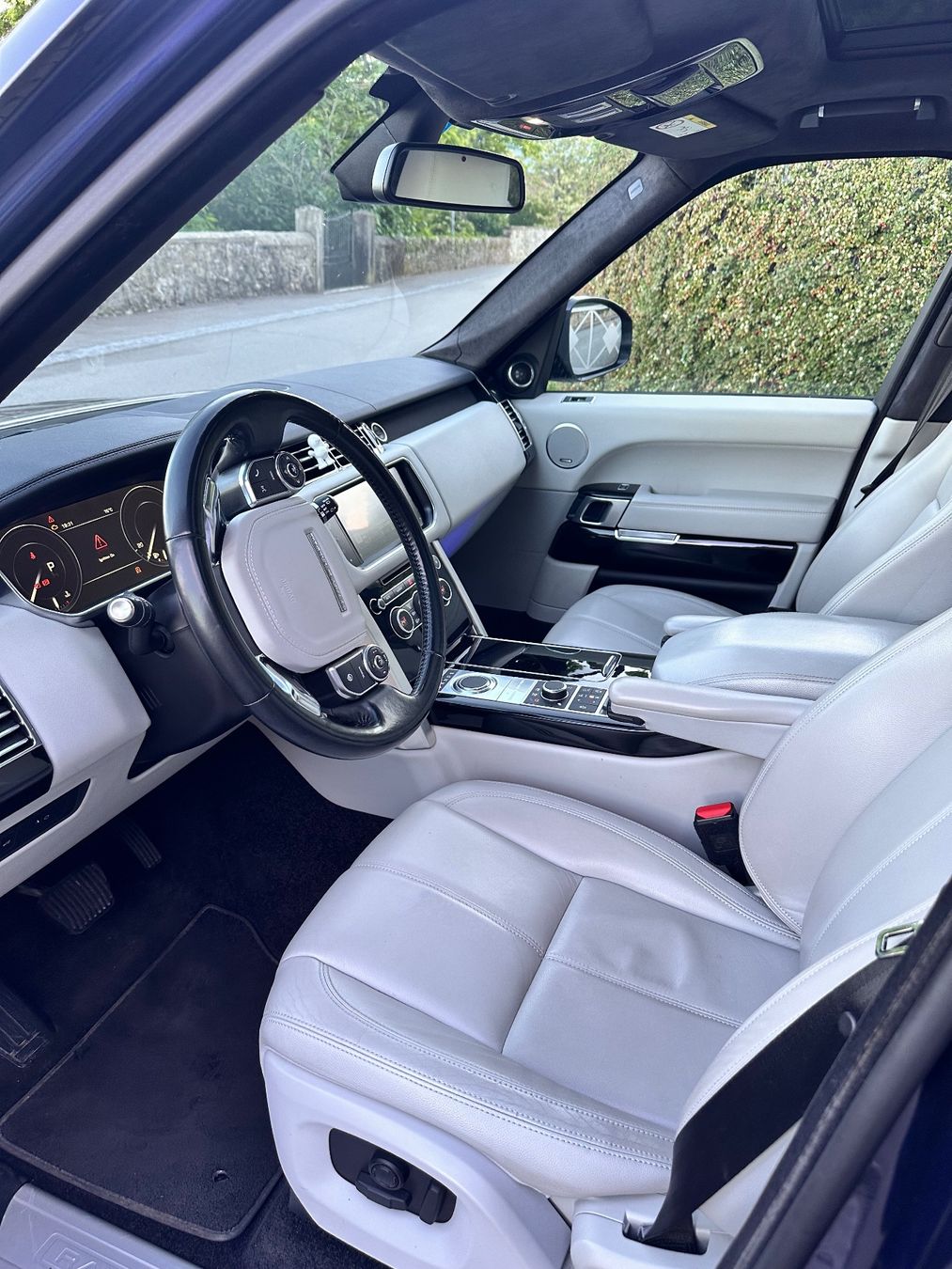 Land Rover Automobili: Land Rover Range Rover 3.0 TDV6 Vogue – Usato da Genève venduto da SovereignWatch 6