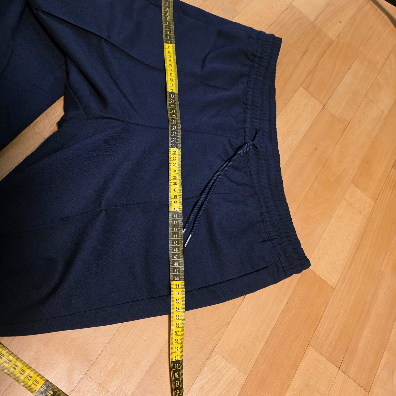 H&M Pantaloni: Dunkelblaue Hose mit Bindeband L/XL elegant – Usato da Wald ZH venduto da CapLux 3
