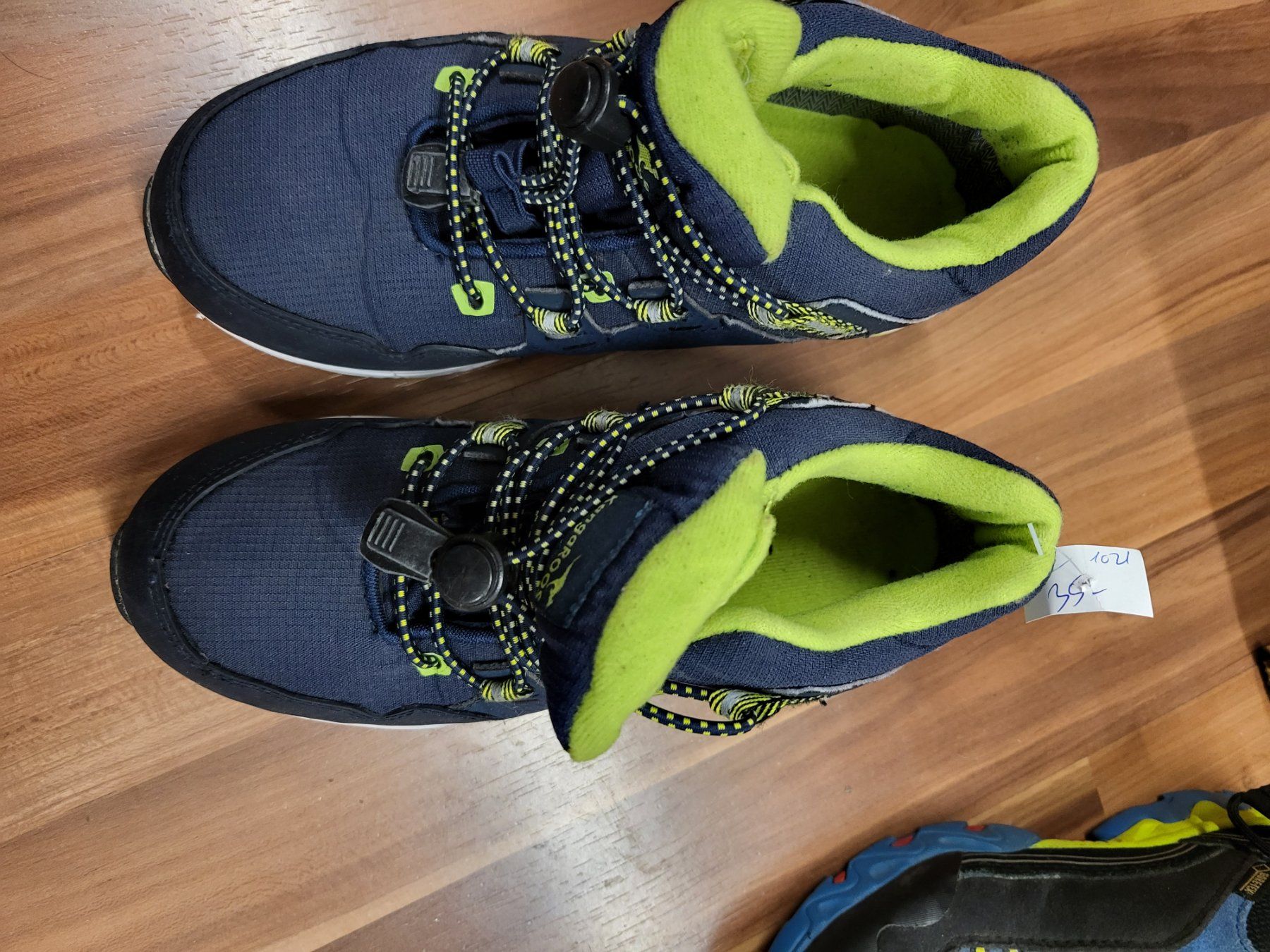 Scarpe per ragazzi: Kangaroos gr 32 K3 – Usato da Schwarzenburg venduto da Sunny0290