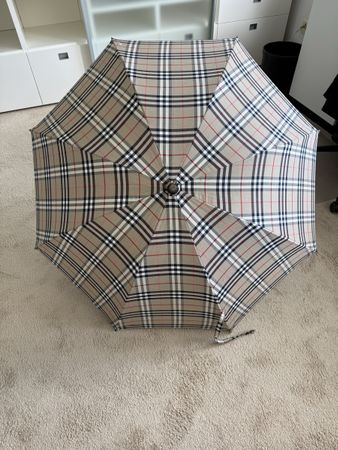 Burberry Regenschirm schönes Holz