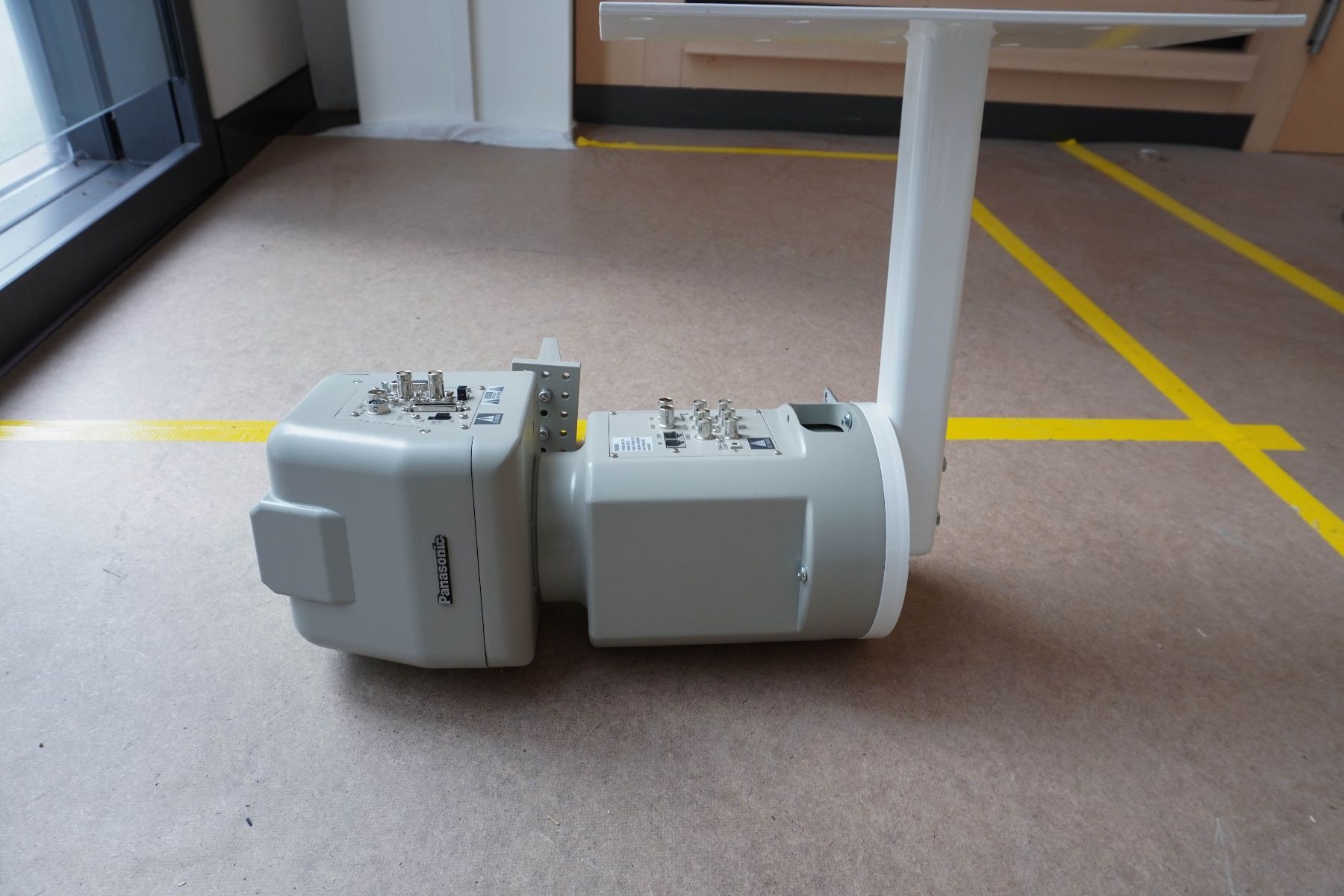 Panasonic Videocamere: Panasonic AW-PH4055E Pan-Tilt Head – Usato da Zürich venduto da reMaterial 4