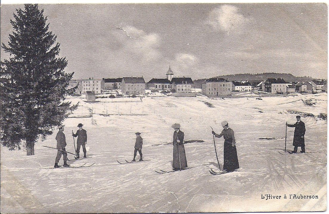 Ansichtskarten: L'AUBERSON, une virée à skis – Gebraucht aus Les Verrières von Scampi0
