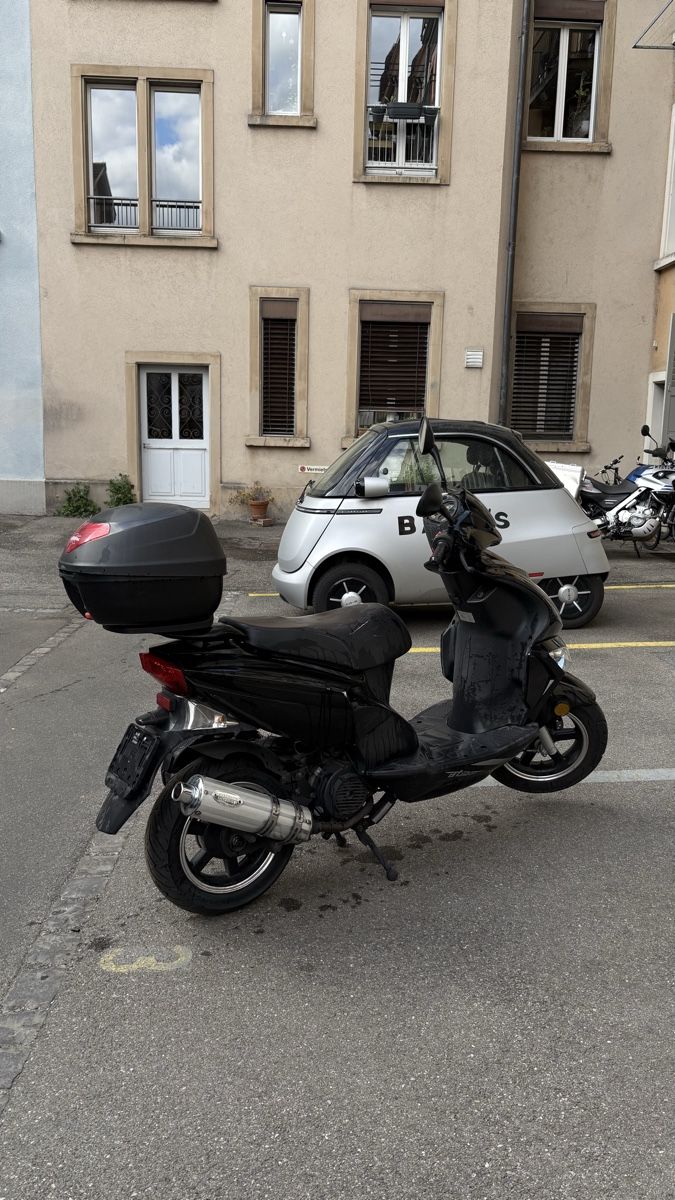 Scooter: Roller 125ccm – Usato da Zürich venduto da Noah2314 3