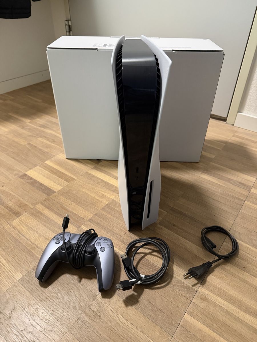 Sony Konsolen: Sony PlayStation 5 Disk Edition Konsole mit Controller – Gebraucht aus Opfikon von gap_q2yc