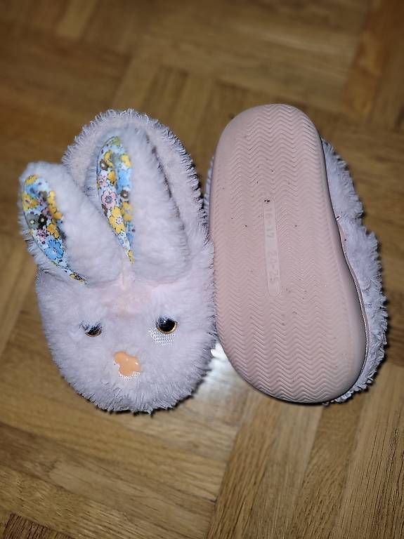 Scarpe per ragazze: Verschiedene Schuhe in Grösse 25 – Usato da Frick venduto da Spain_3 2