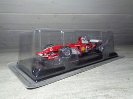 Premium Collectibles 1:24 F1 Ferrari F2004 M. Schumacher