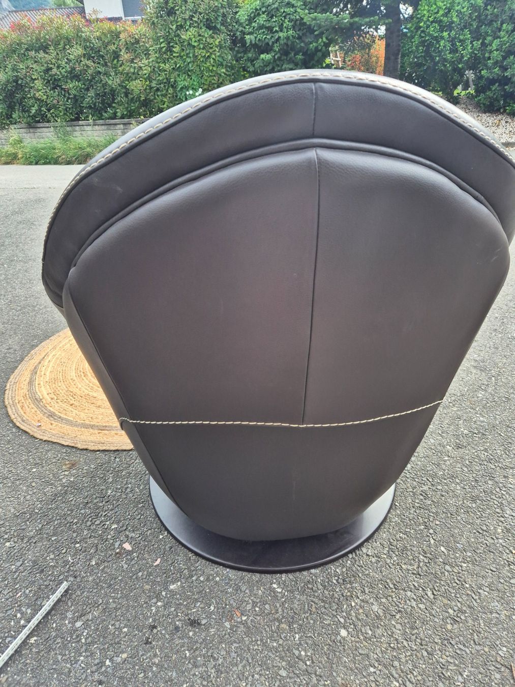 Poltrone: Fauteuil en cuir brun pivotant – Usato da Fully venduto da tameab 2