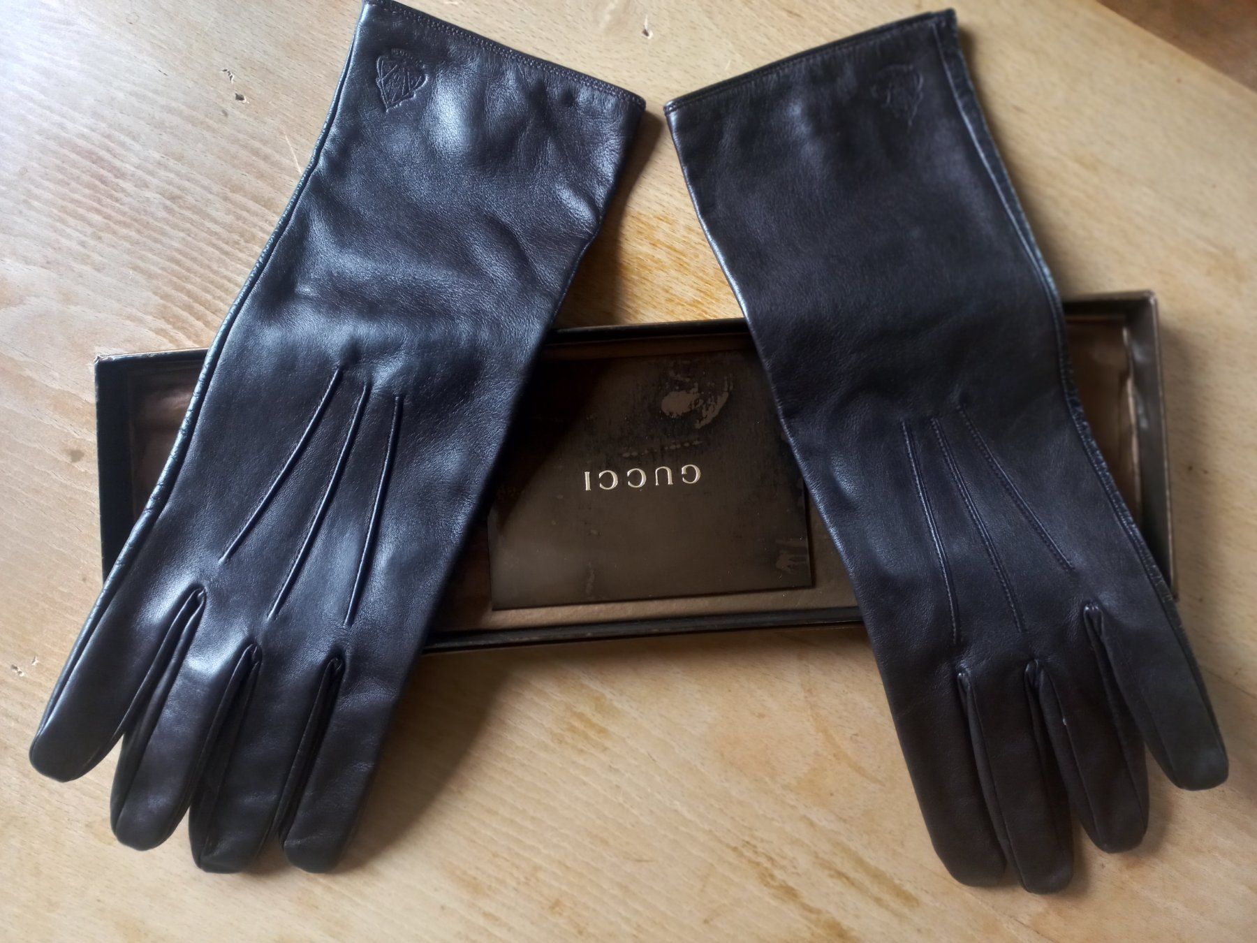 Gucci Altri accessori da uomo: Gucci Herren Handschuhe – Nuovo (secondo la descrizione) da St. Gallen venduto da DiesundDas. 1