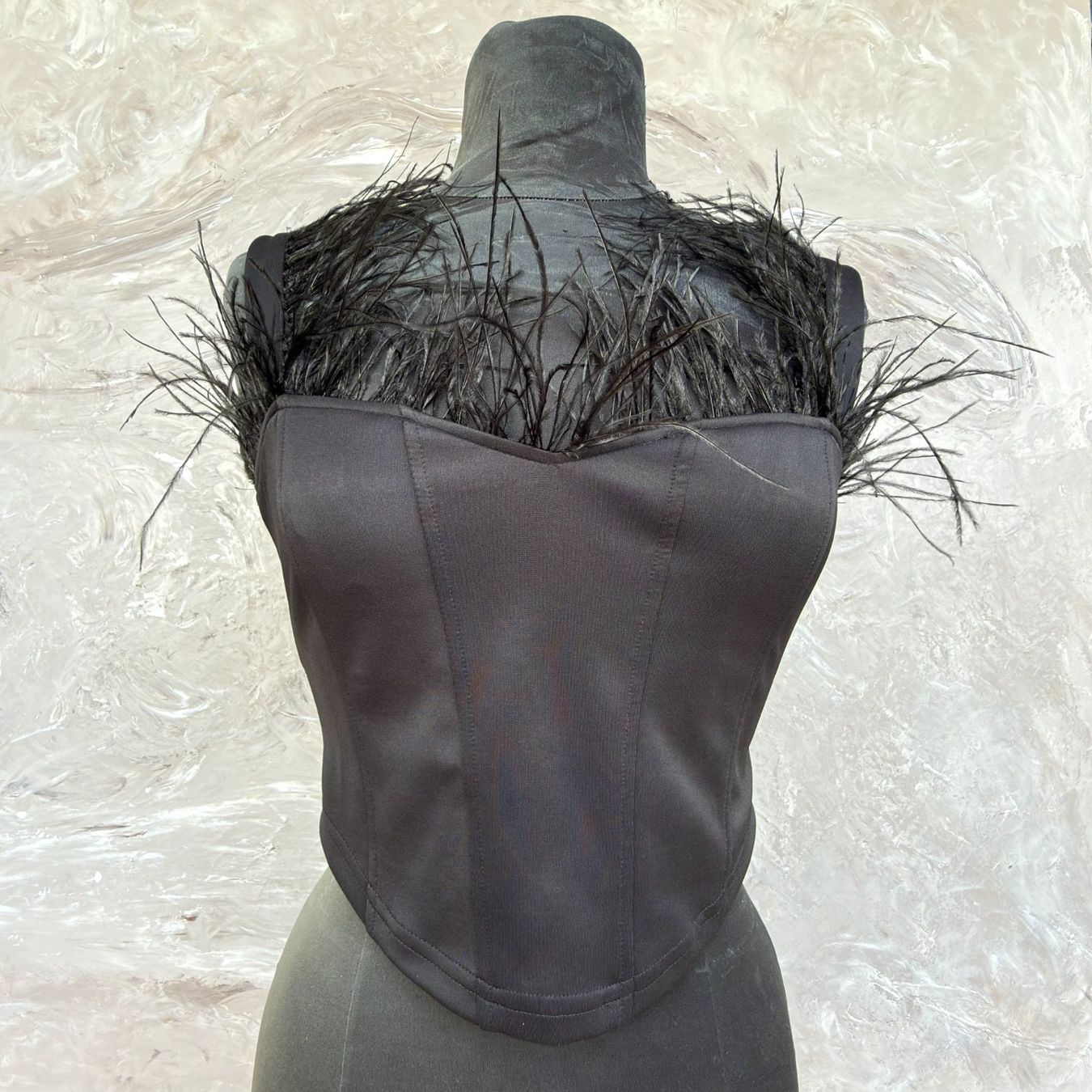 Tops: Bustier corset noir à plumes – Gebraucht aus Thônex von BrYu 3
