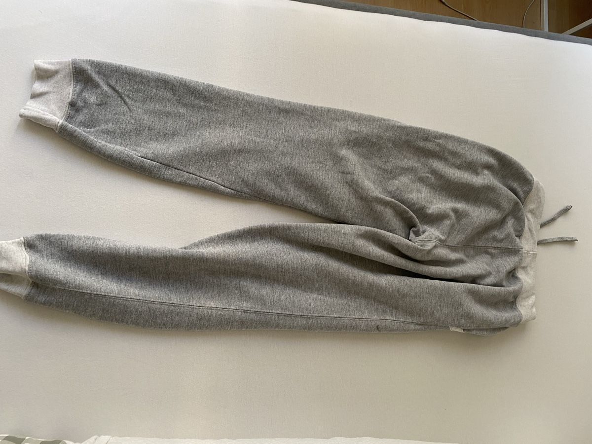 Champion Pantaloni: Champion Jogginghose Grau – Usato da Zürich venduto da yae56 2