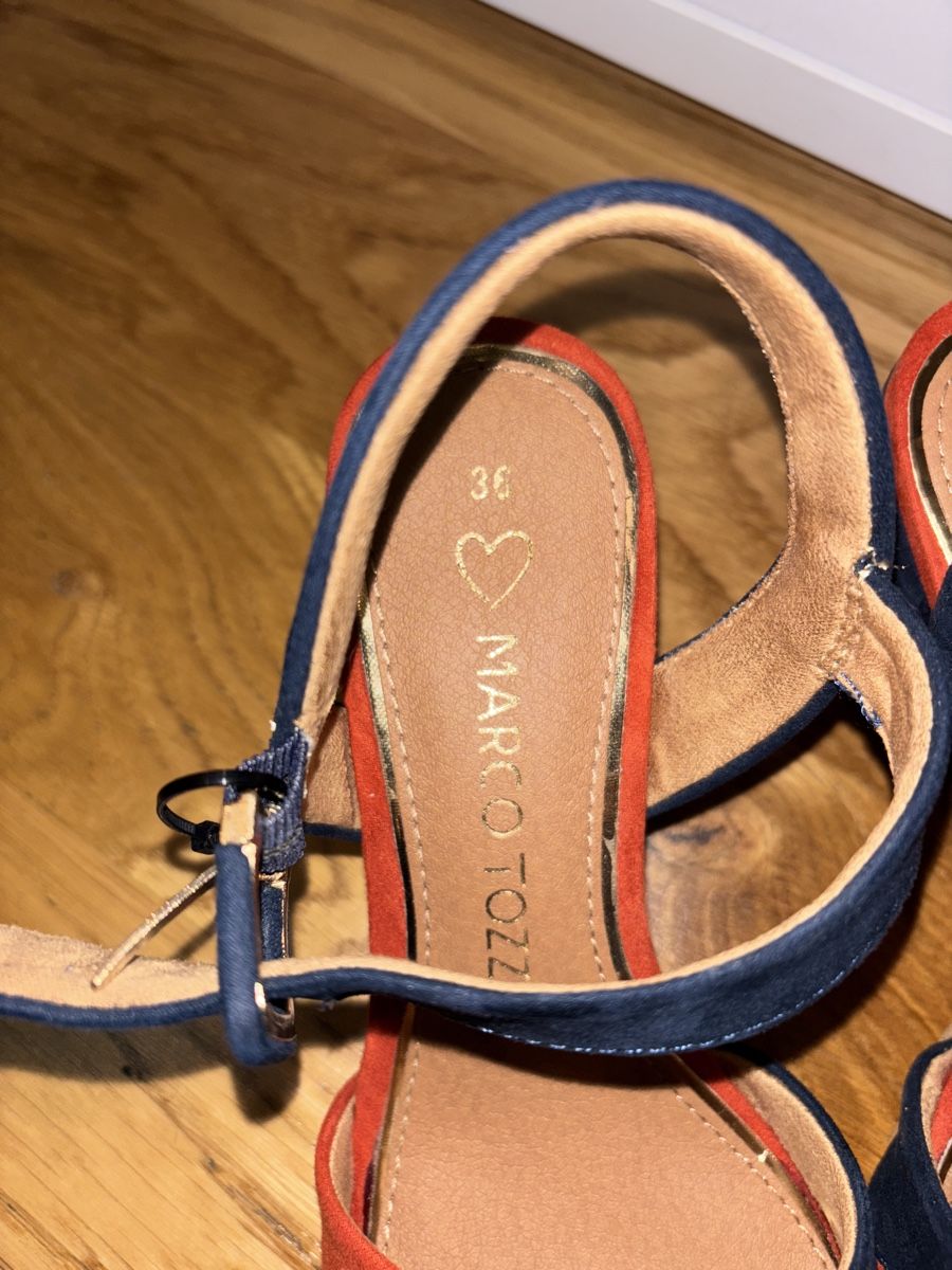 Scarpe da donna: Marco Tozzi Sandalen – Usato da Zürich venduto da Naniiin 1