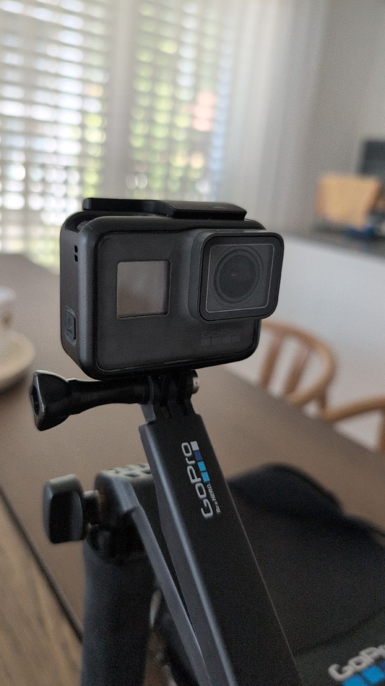 Gopro Action Cam: GoPro Hero 5 Black – D'occasion à Berschis par fid_5dnd 2