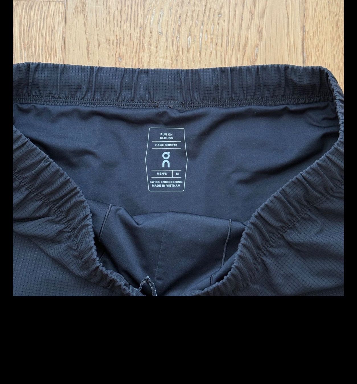 Pantaloni: On Race Shorts – Usato da Thalwil venduto da M.elghatit 2