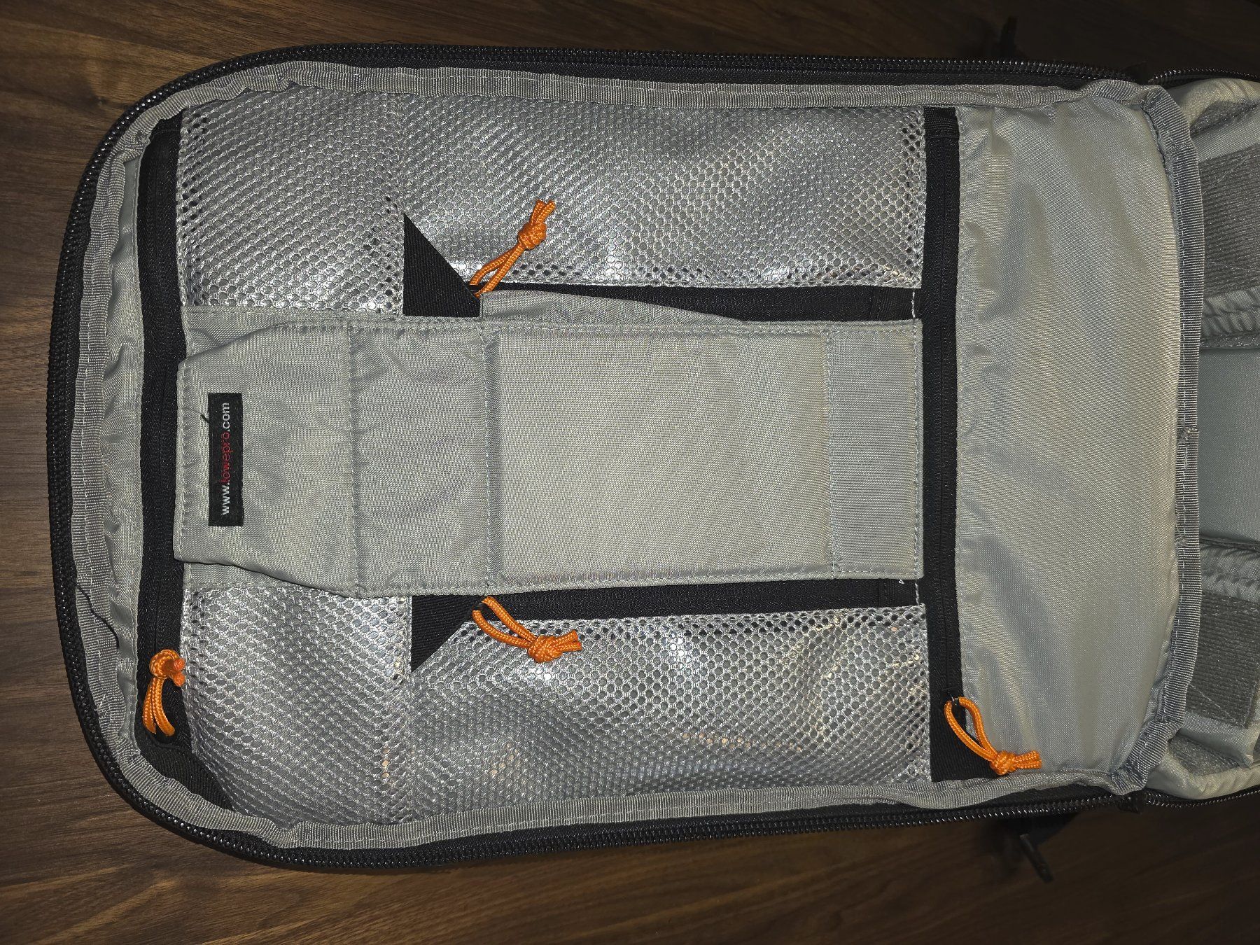 Lowepro Zaini: Fotorucksack Lowepro Vertex 200 AW – Usato da Luzern venduto da Paparazzi 8