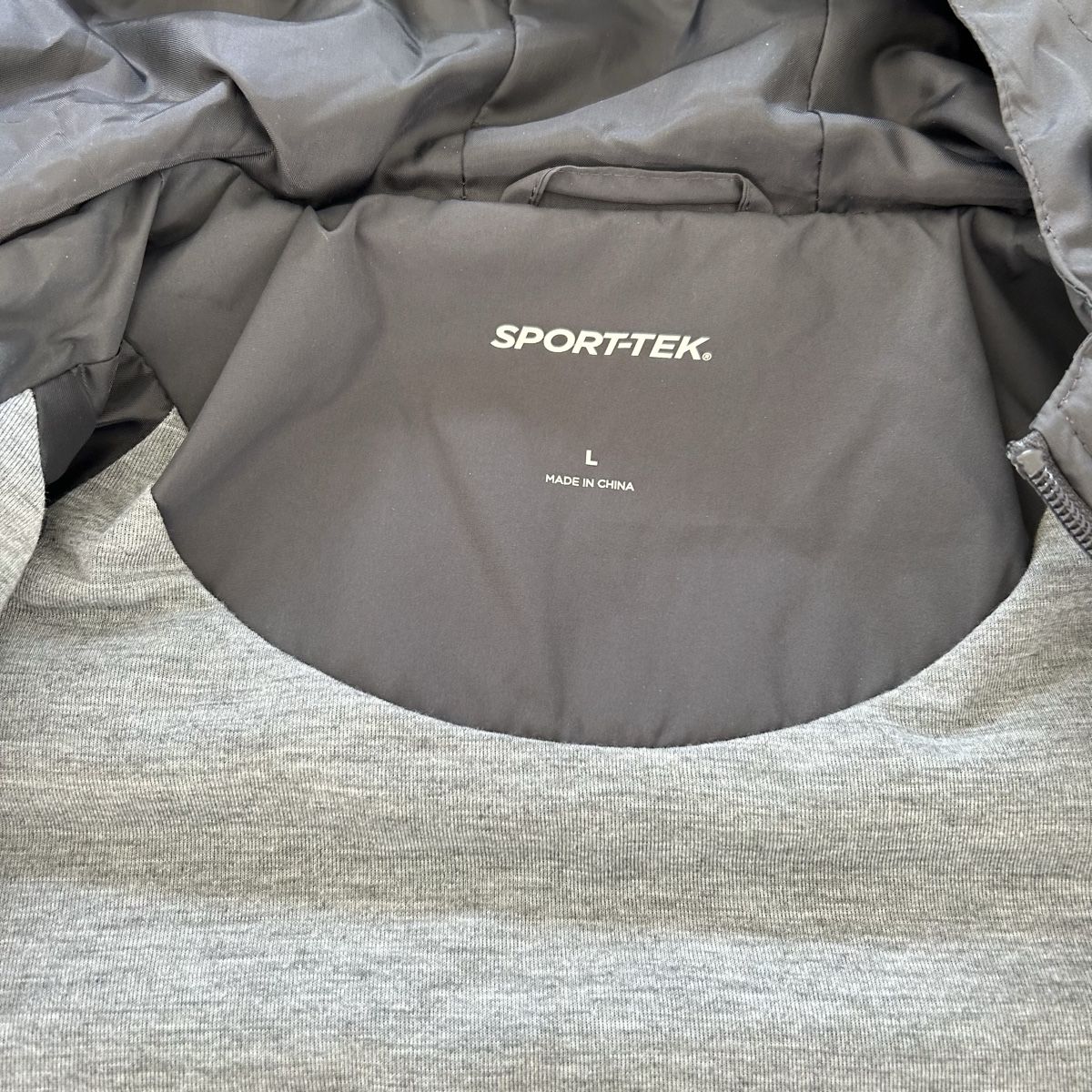 Giacche: Sport-Tek Sweatworks Men's Jacket Size L – Nuovo (secondo la descrizione) da Pully venduto da Sell_it_all 2