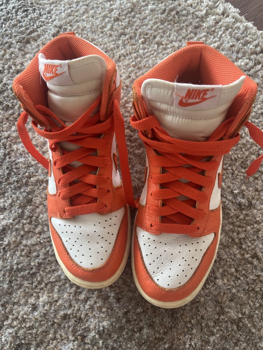 Nike Herrenschuhe: Nike dunks high Gr. 40 orange/weiss – Gebraucht aus Diepoldsau von Soleil0425