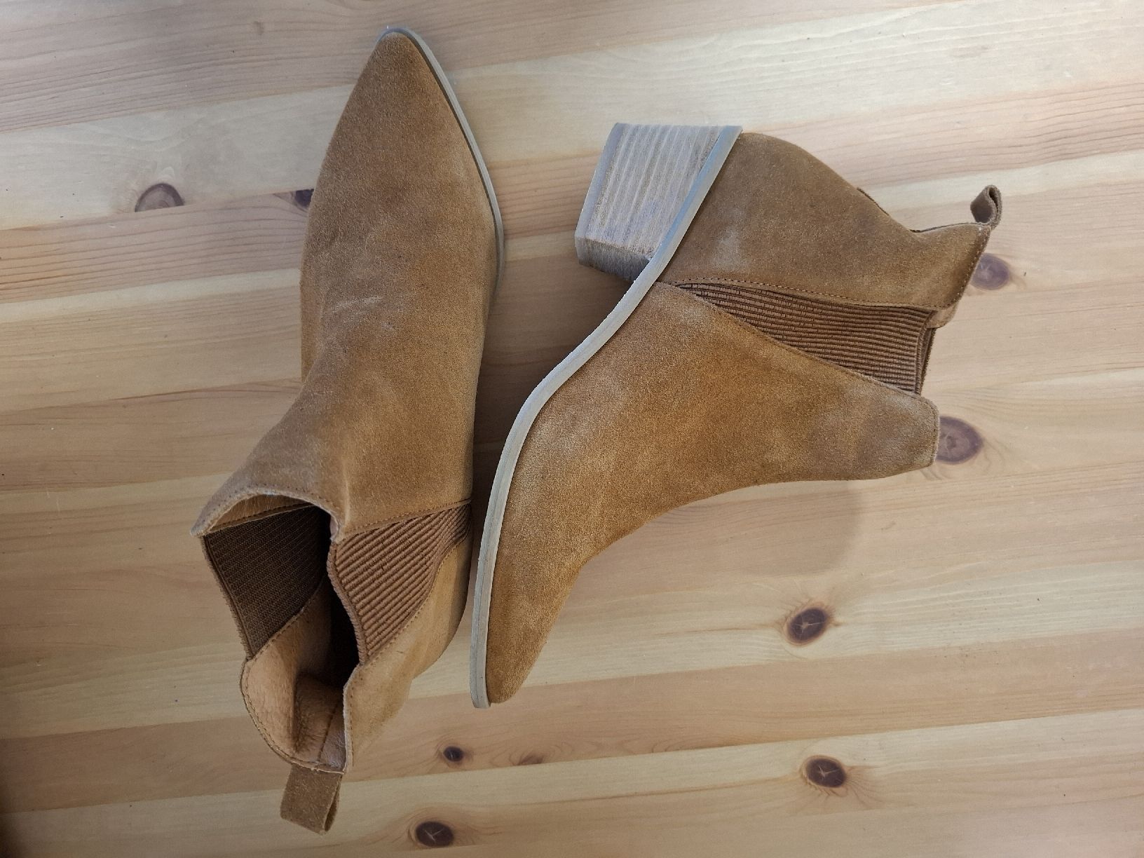 Scarpe da donna: Wildleder Stiefeletten in Cognac, Gr. 41 – Usato da Winterthur venduto da Simime 1