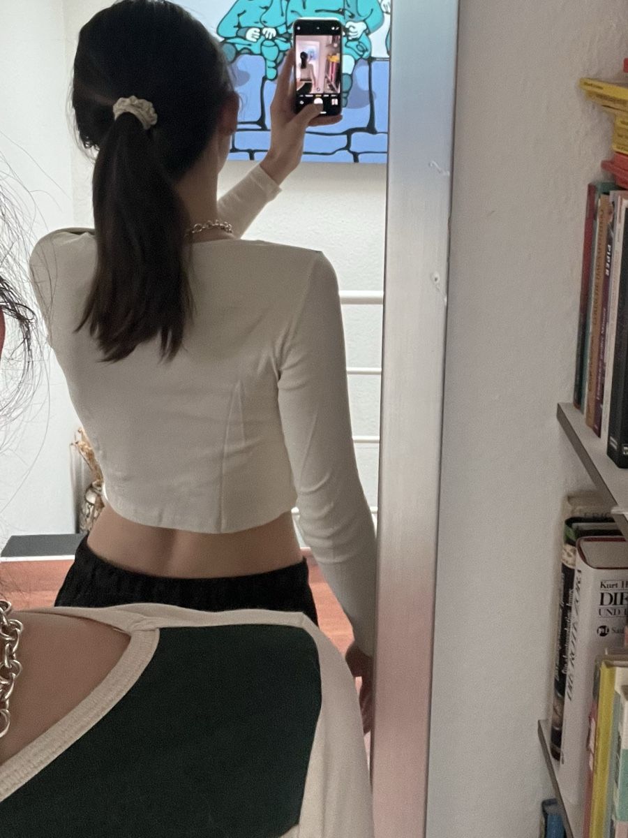 Top: Subdued Long Sleeve Shirt – Usato da Cham venduto da max_q5dz 3