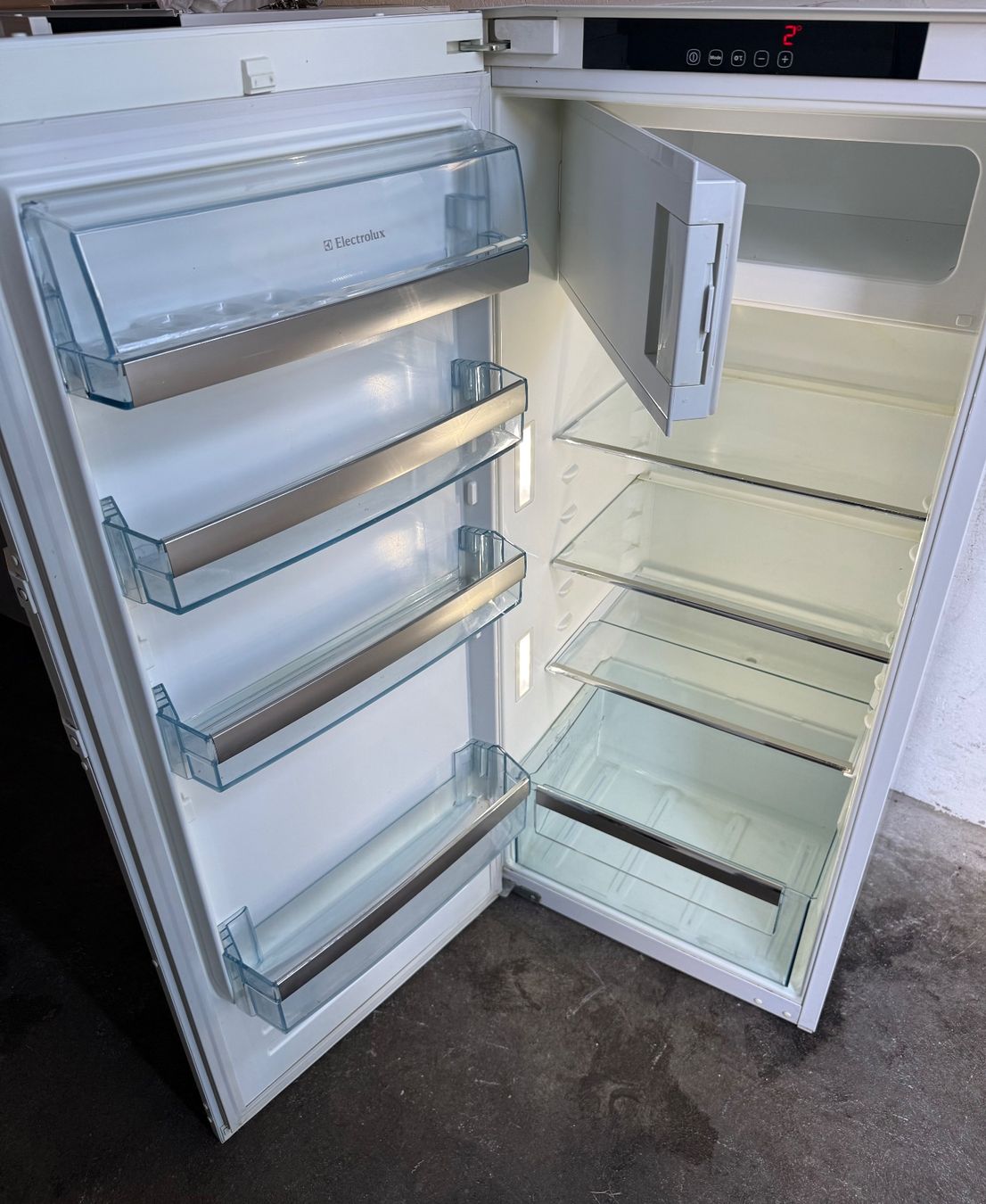 Electrolux Réfrigérateurs: Electrolux A++  H127 Eibaukühlschrank – D'occasion à Kloten par top2000