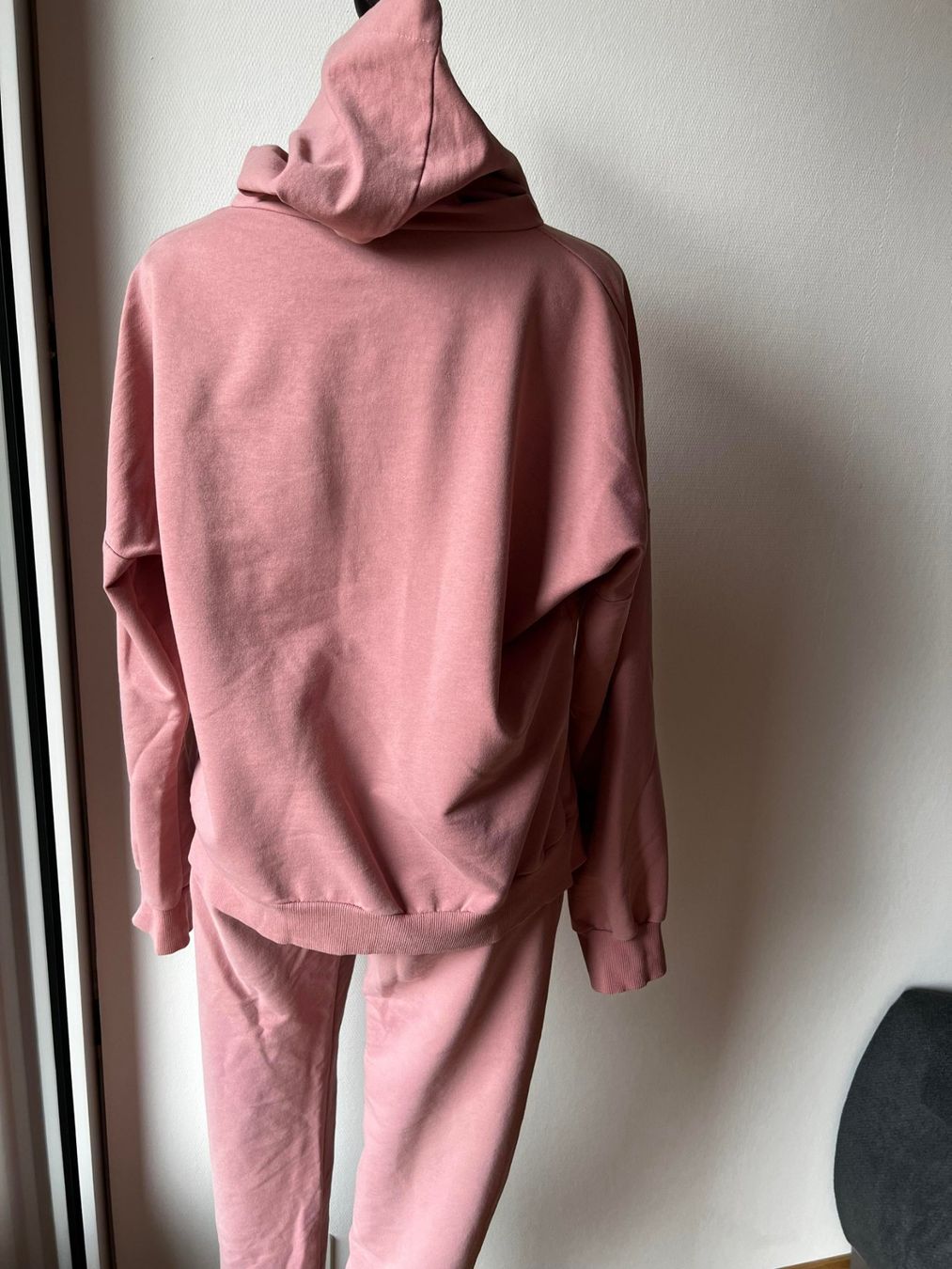 Anzüge & Kostüme: Rosa Anzug S/XS – Gebraucht aus Riehen von edu_92w7 6