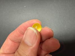 Uranglas Kugel 10 mm, gelb