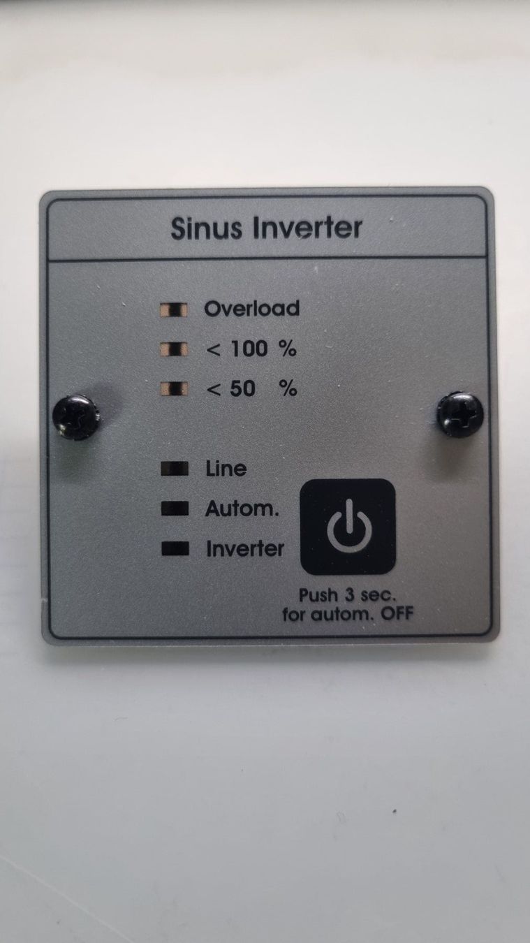 Votronic Componenti elettronici: Inverter Sinus Anzeige Camper Wohnmobil – Usato da Fürigen venduto da Bucheli59