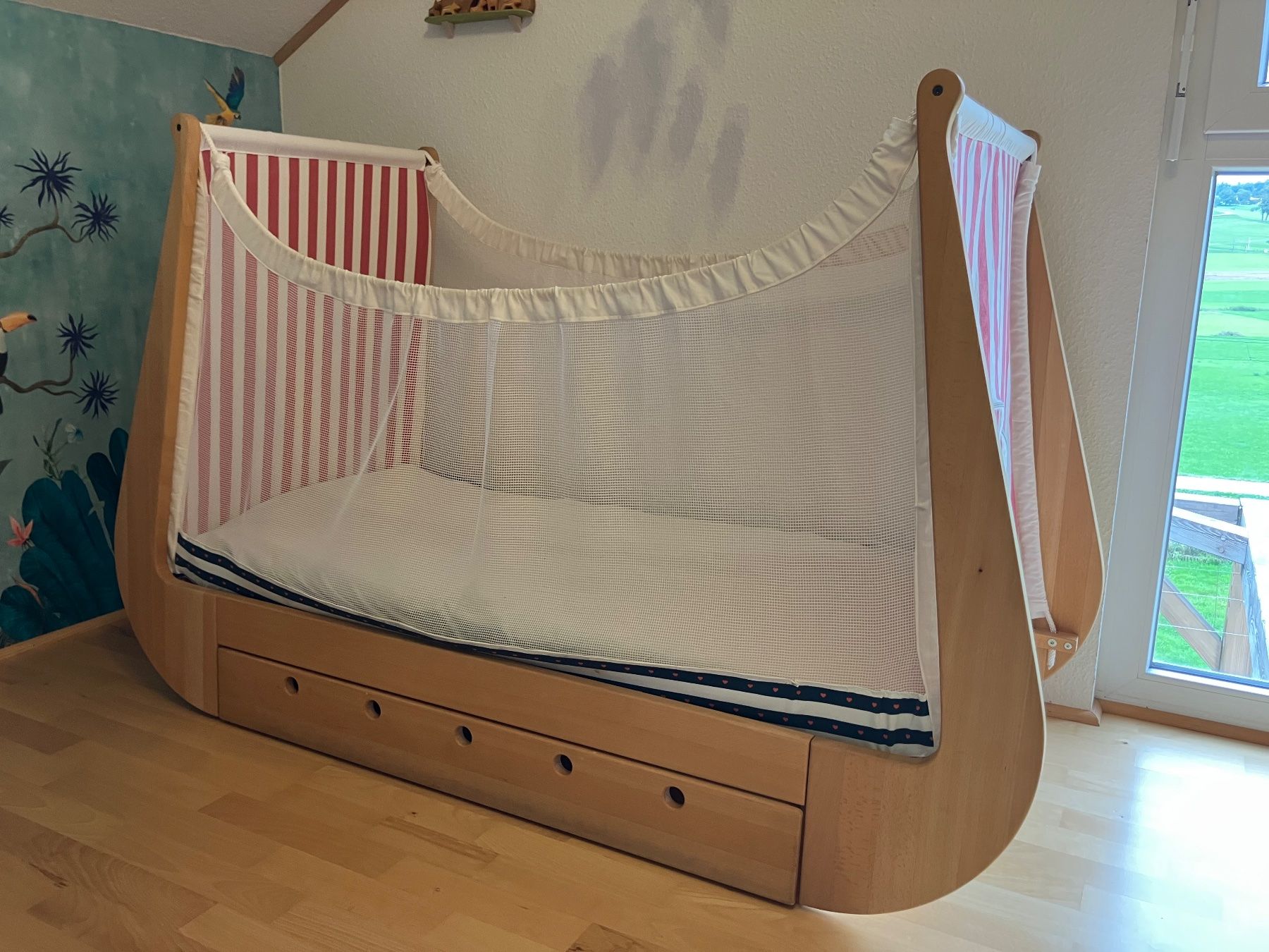Lits: Lit bébé – D'occasion à Romont FR par jul_prd9