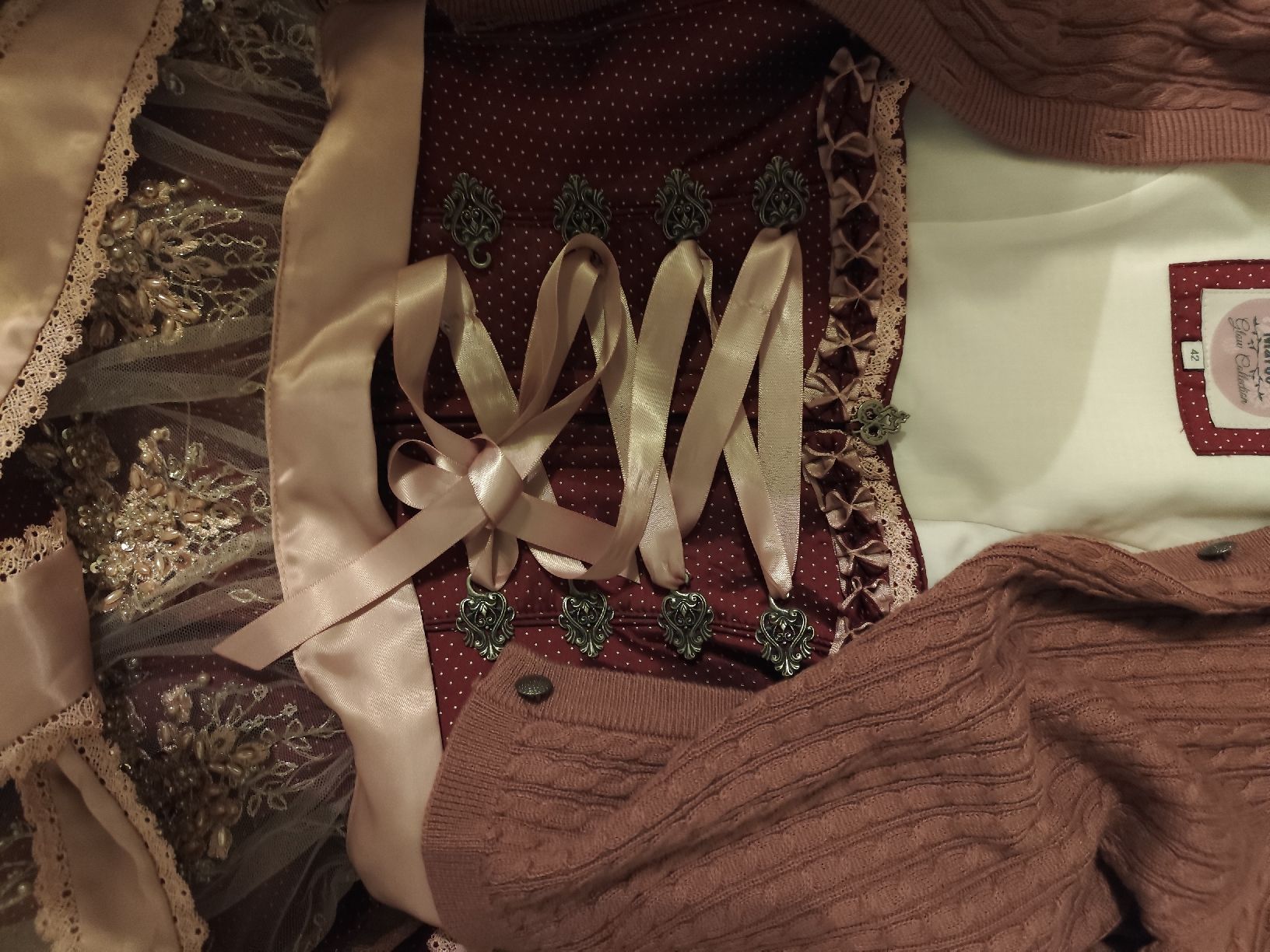 Vestiti: Dirndl MarJo Glow Collection mit Strickjacke  – Nuovo (secondo la descrizione) da Ramsen venduto da con_2ymg 1