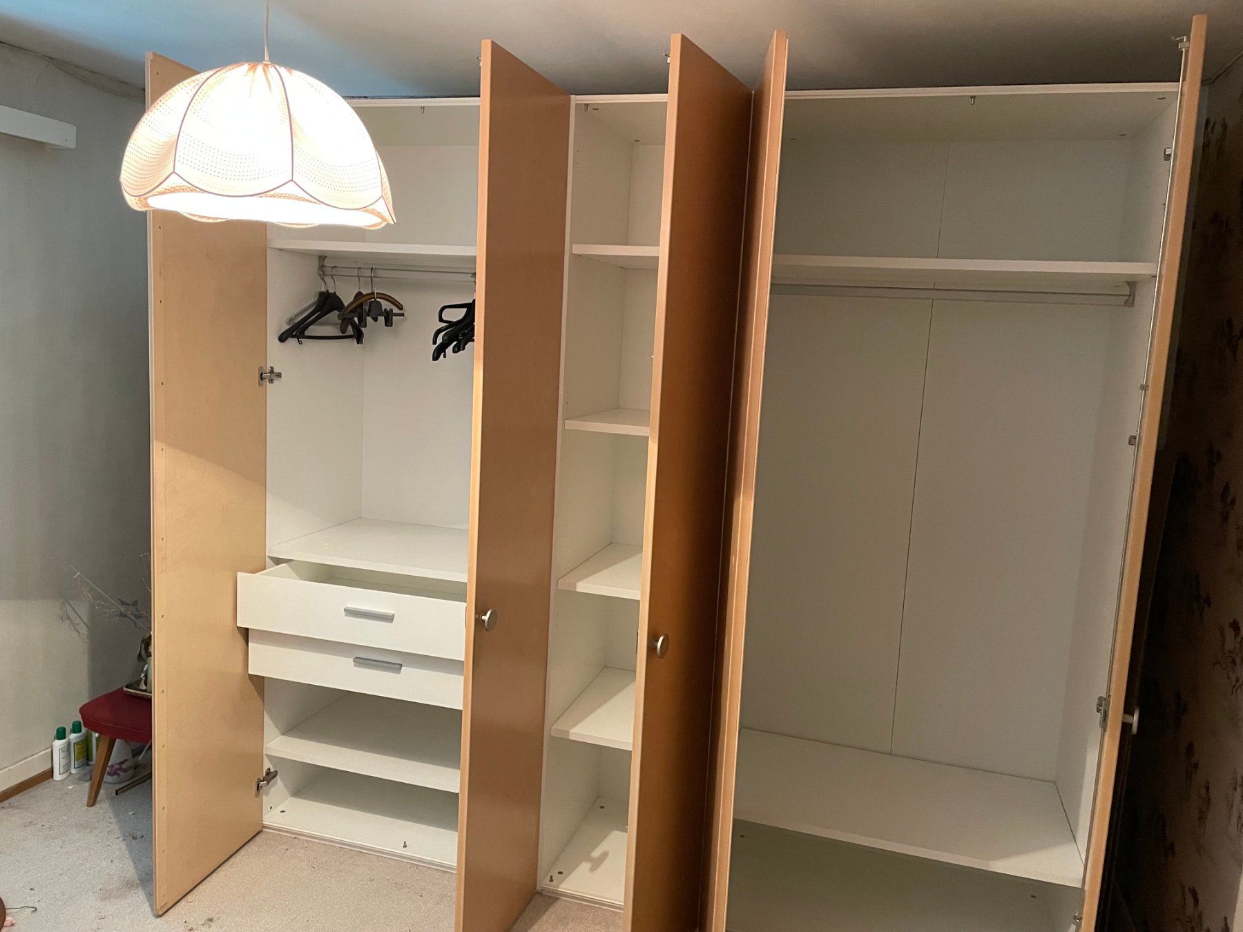Armoires: Kleiderschrank 5türig – D'occasion à Münchwilen TG par ste_r2kx 1