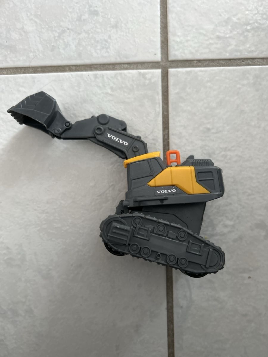 Dickie Toys Giocattoli: Bagger Volvo – Usato da Lostorf venduto da Venice16
