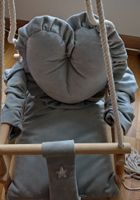 Süsse Babyschaukel aus Holz!