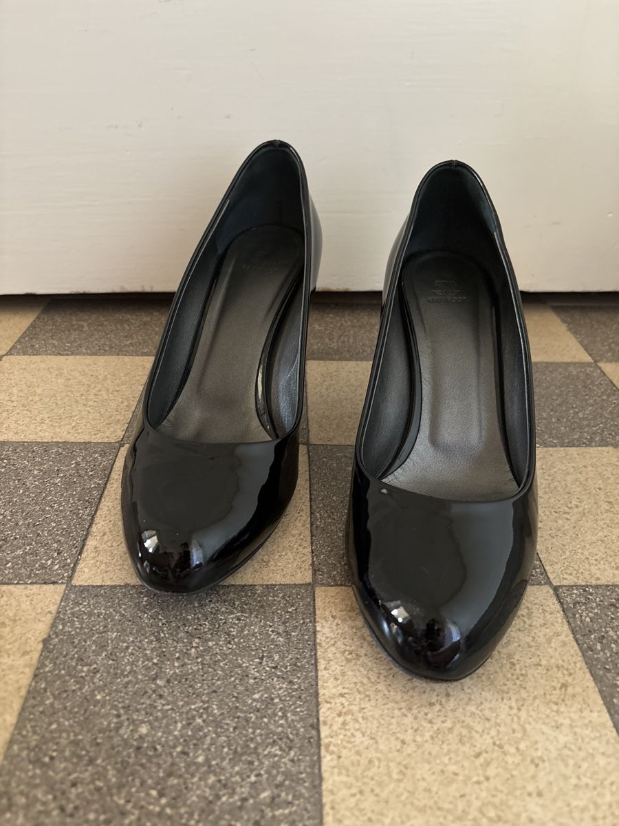 Navyboot Scarpe da donna: Navyboot Pumps Schwarz Lack – Usato da Basel venduto da FannySt 1