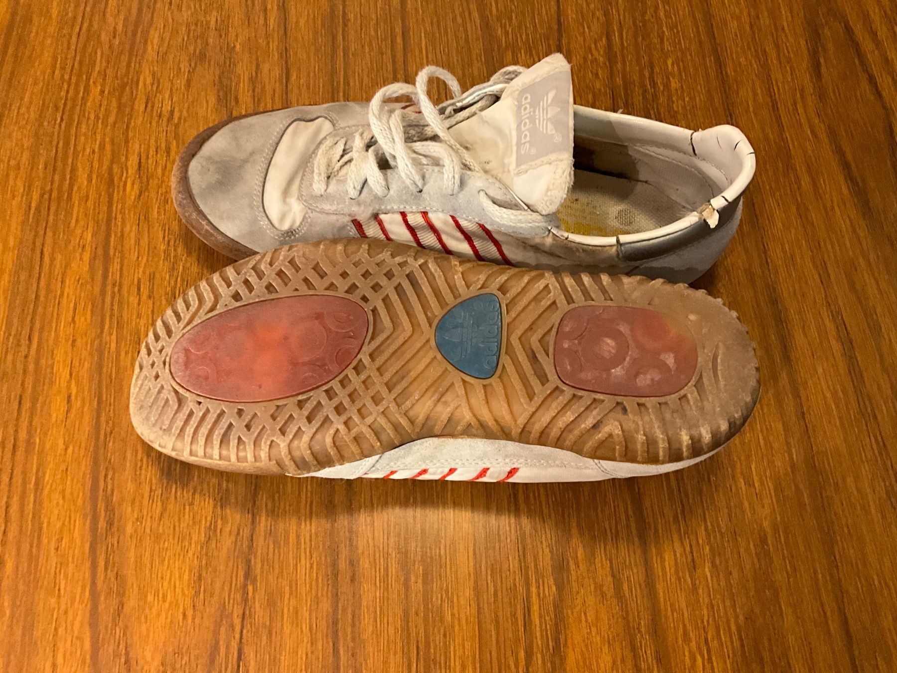 Adidas Scarpe da uomo: Vintage Adidas Indoor Super, Gr. 40.5 – Usato da Fribourg venduto da JohnZ89 1
