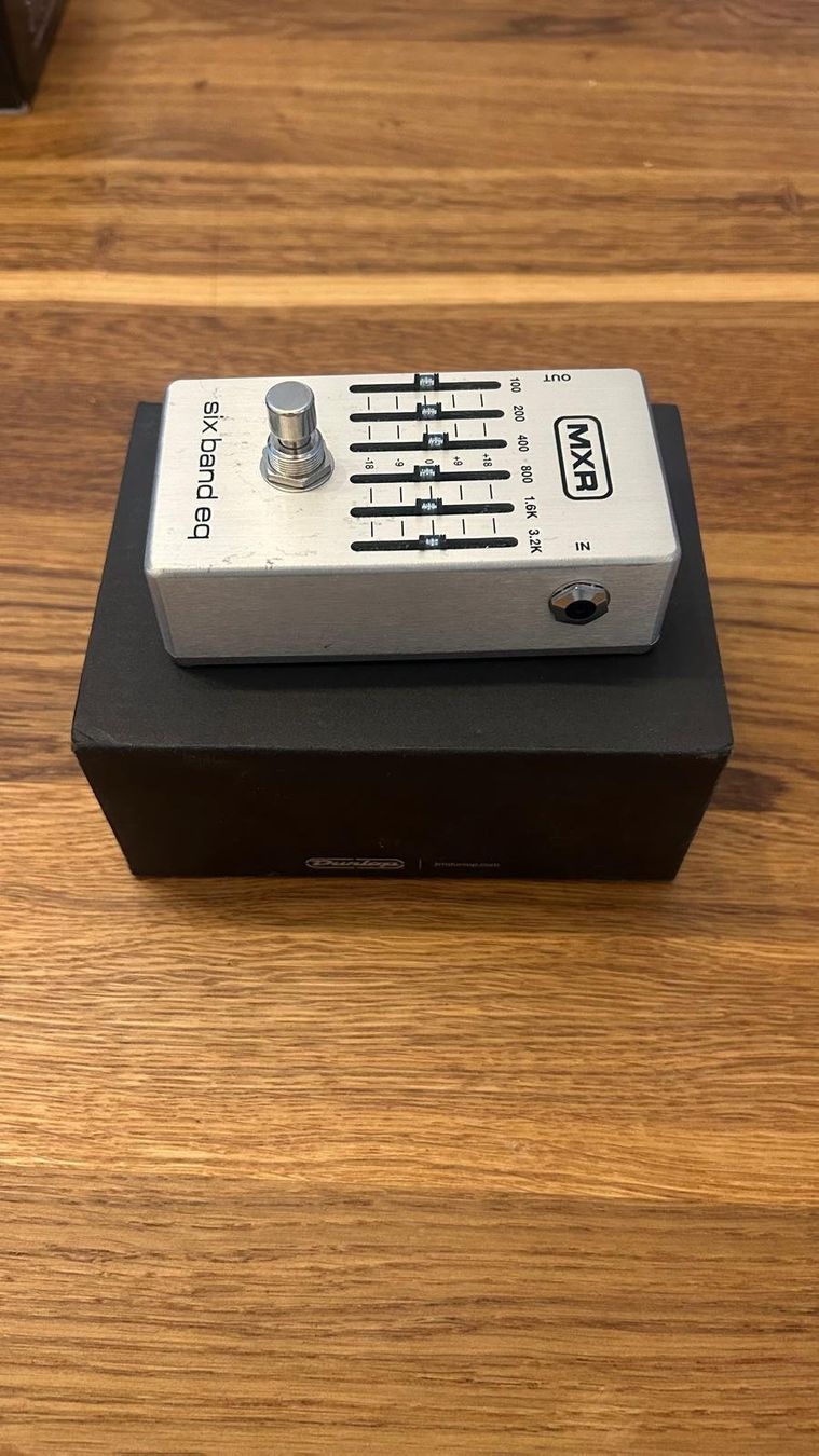 Strumenti musicali: MXR six band eq M109S – Usato da Prez-vers-Noréaz venduto da sci_0002 1