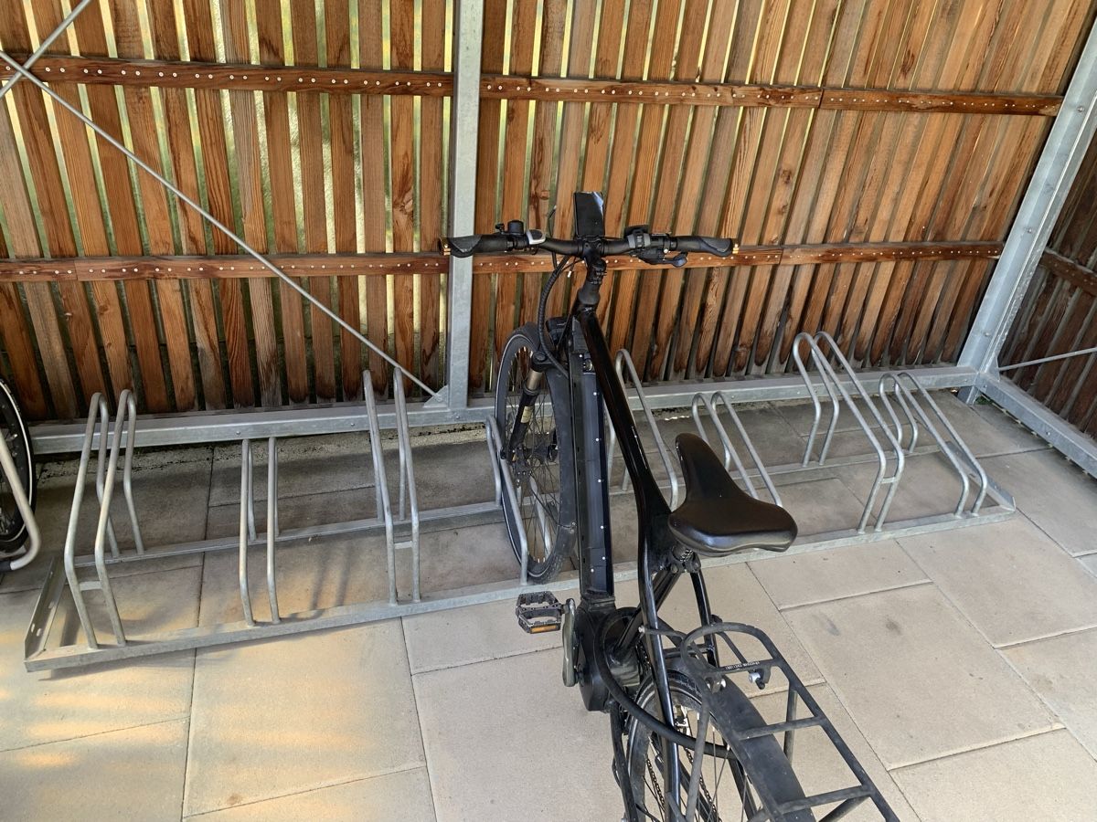 Supporti per biciclette: Veloständer mit 8 Halterungen  – Usato da Zürich venduto da Sampajanna 1