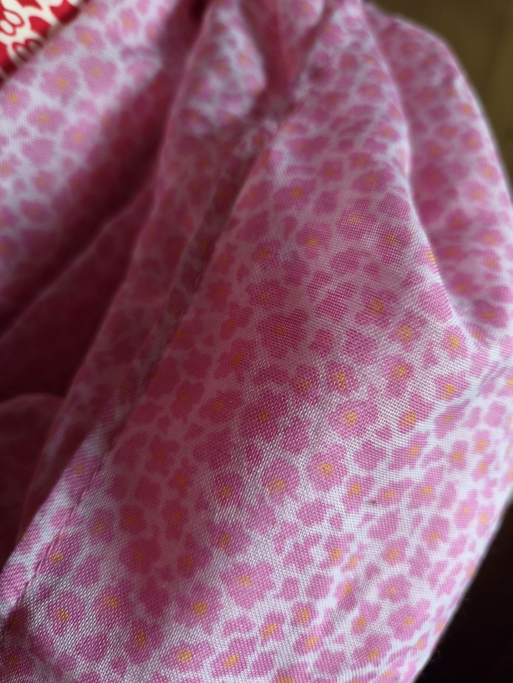 Esprit Foulard & Sciarpe: Esprit Loop pink rosa geblümtes Muster guter Zustand – Usato da Wattwil venduto da tannenmeise73 1