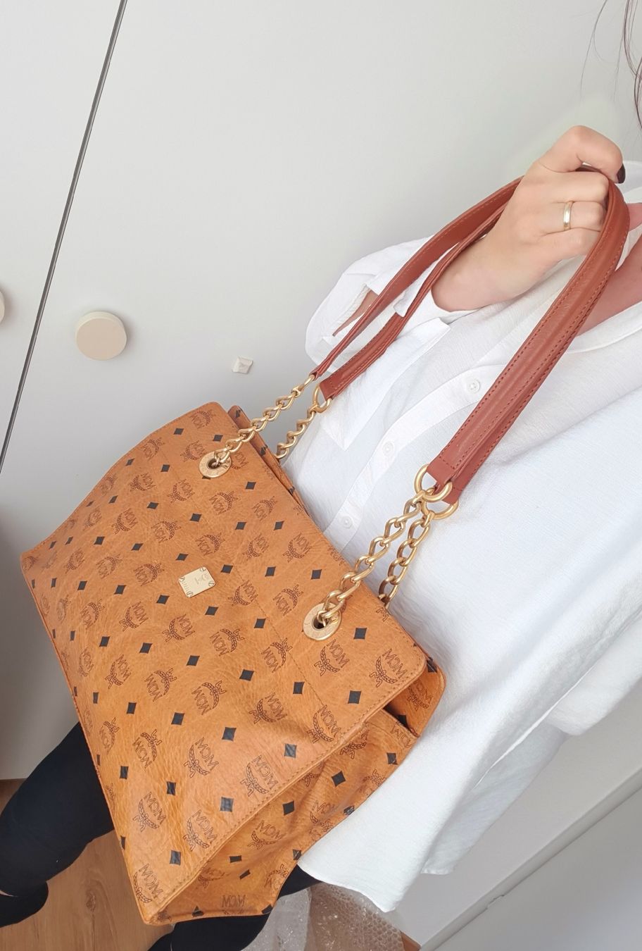Mcm Taschen für Damen: MCM Schultertasche Cognac Canvas  – Gebraucht aus Niederteufen von Mira_72 5