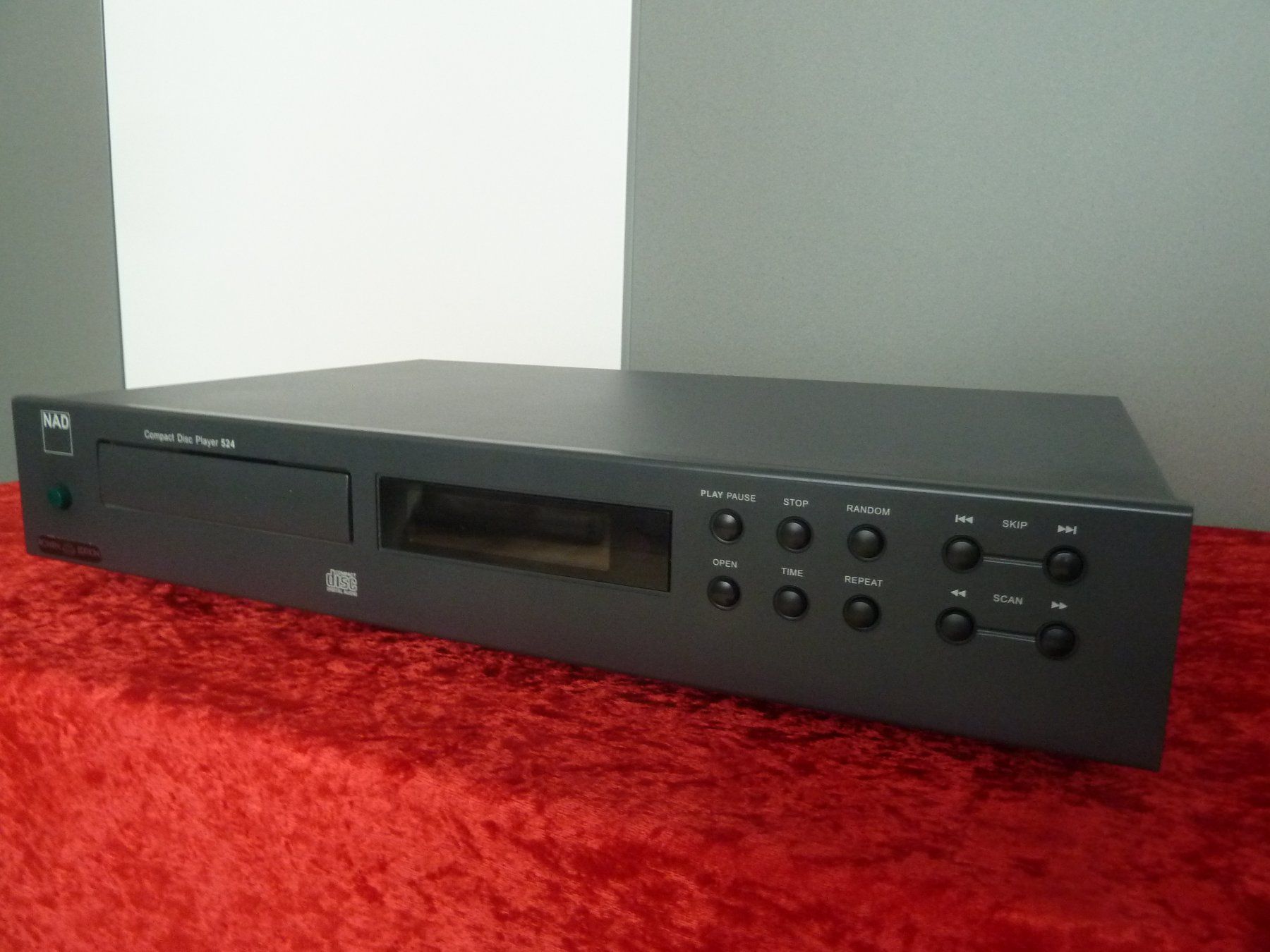 Nad Sistemi audio & multimediali: NAD CD Player  524 (Rowen Edition) – Usato da Affoltern am Albis venduto da Sennrtv 4