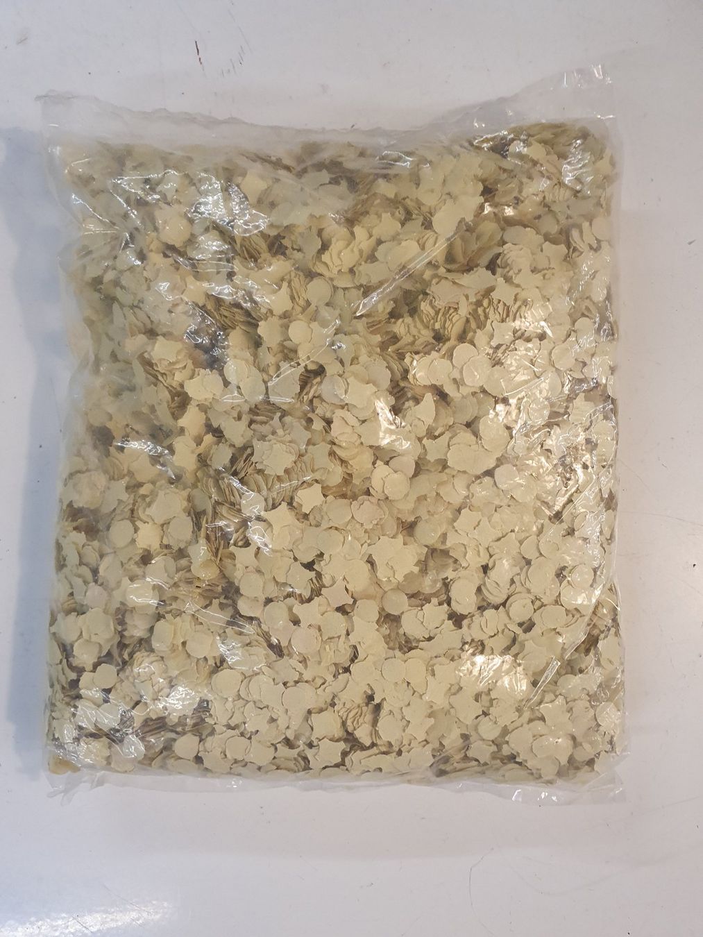 Tutte le decorazioni: eine Tüte Konfetti – Usato da Zürich venduto da loosebone