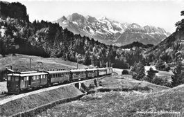 Brünig, Oberland Bernese BE Elektrischer Zug mit der Faulhor