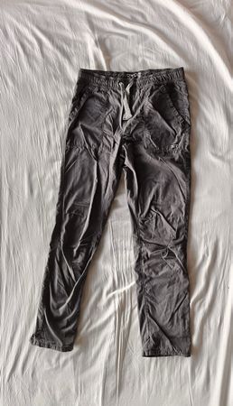 Pantalon de marche gris taille 13 ans 158cm
