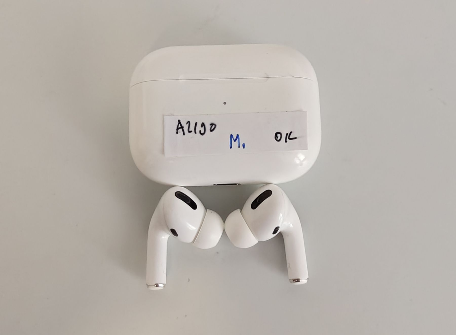 Apple Cuffie: Apple AirPods Pro (A2190) – Usato da Ehrendingen venduto da Rocky985 2