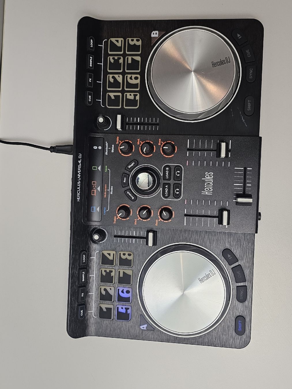 Hercules Mischpulte: Hercules Universal DJ DJ Controller – Gebraucht aus Schaffhausen von P3ntiumii 1