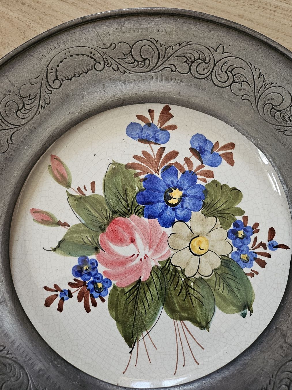 Piatti: Superbe Assiette décorative Vintage – Usato da La Joux FR venduto da car_ck96 5