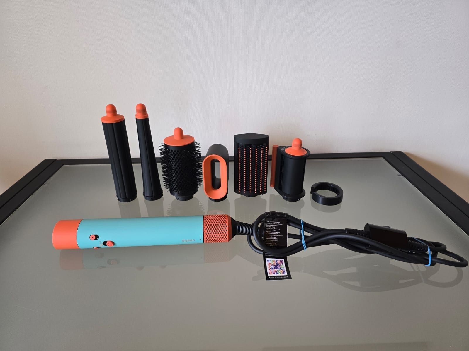 Dyson Piastre & Arricciacapelli: Dyson Airwrap Complete Straight&Wavy  – Usato da Unterägeri venduto da MvRick 2