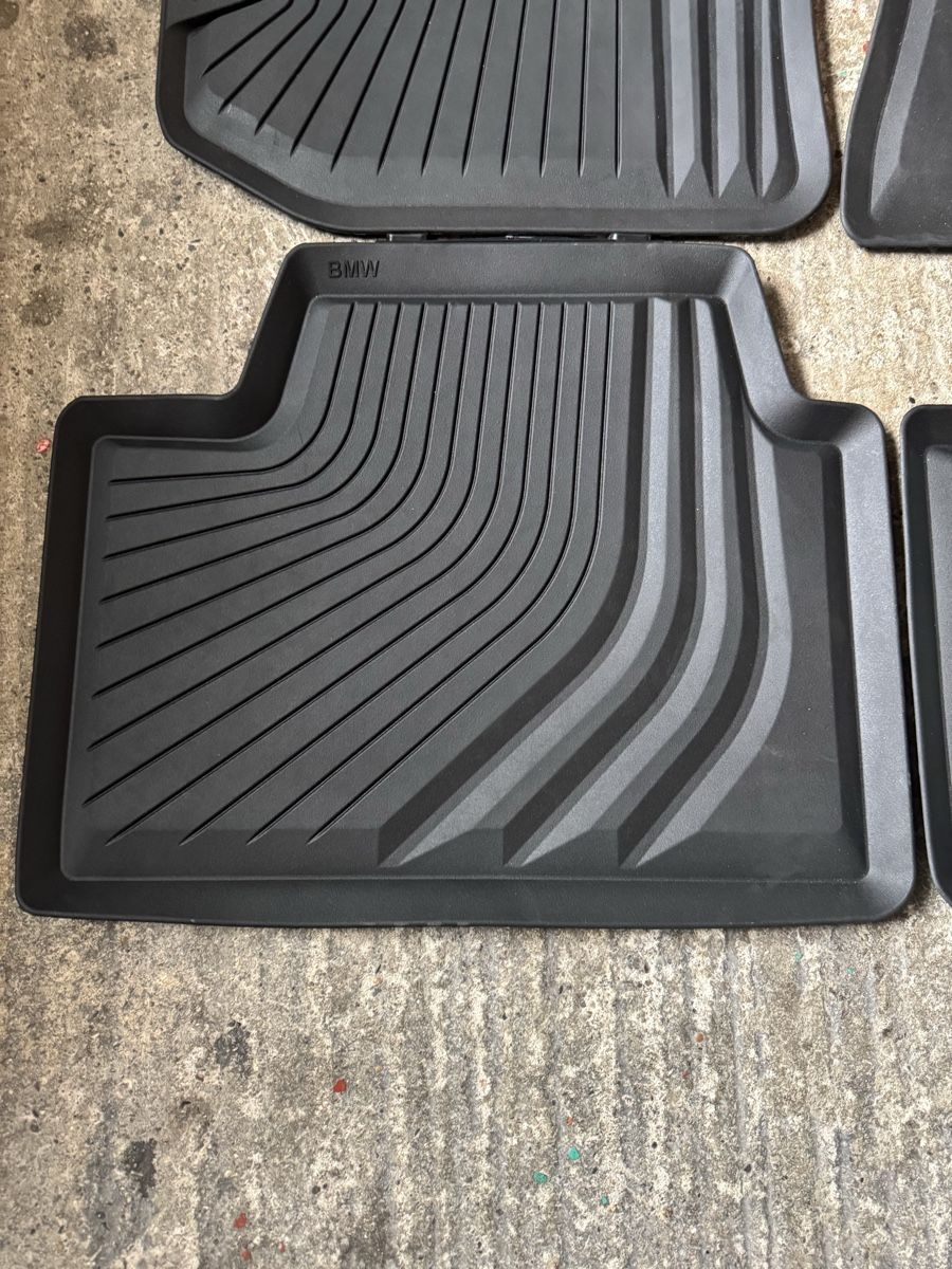BMW Tappeti & Tappetini: Originale BMW M3 / M3 Touring Gummimatten – Usato da Oberbüren venduto da inf_7c5h 3