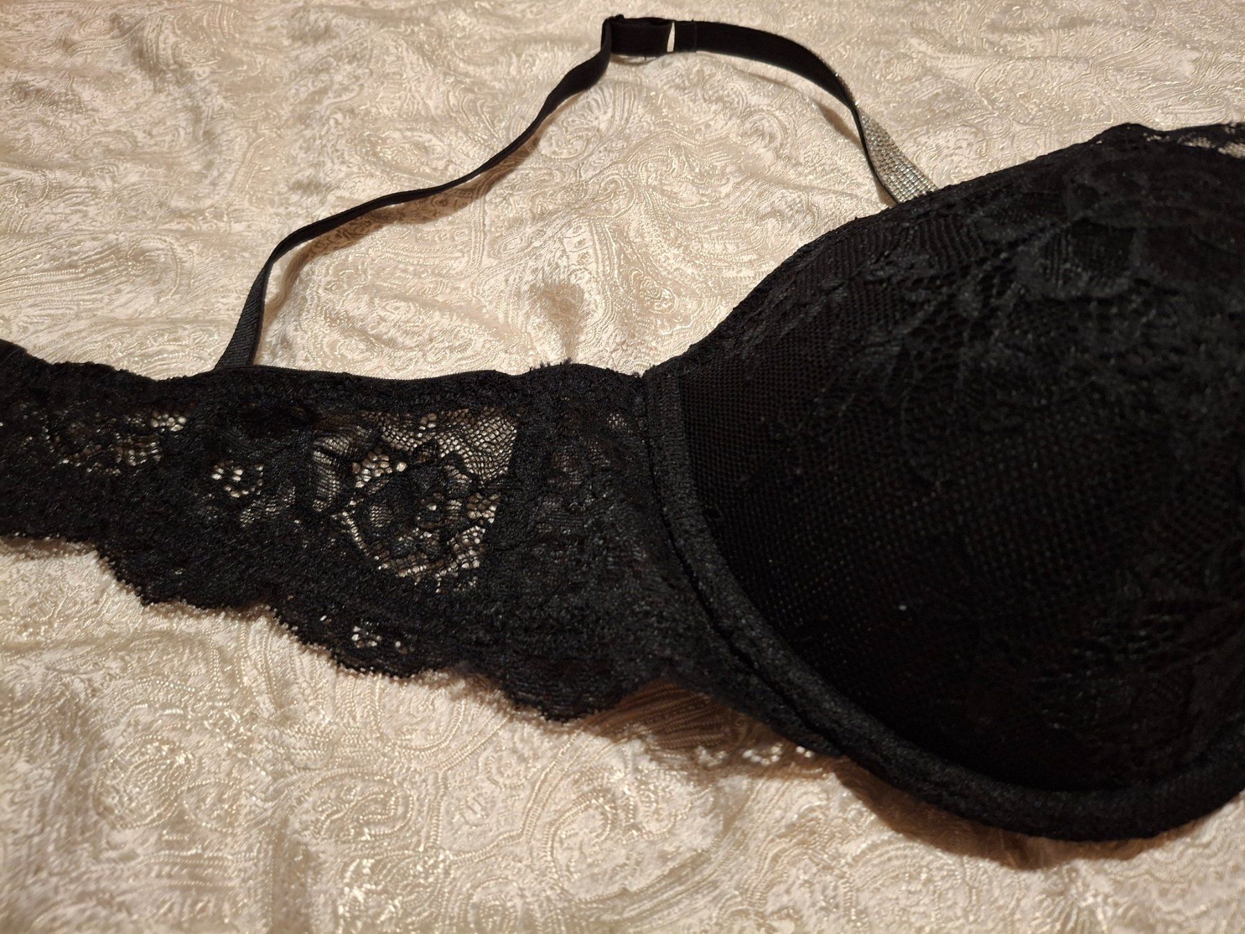 Manor Altra biancheria intima: Schwarzer BH mit Spitze und Strass, Grösse 80D, Top! – Nuovo (secondo la descrizione) da Bellikon venduto da MellonCollieMitTwint 1