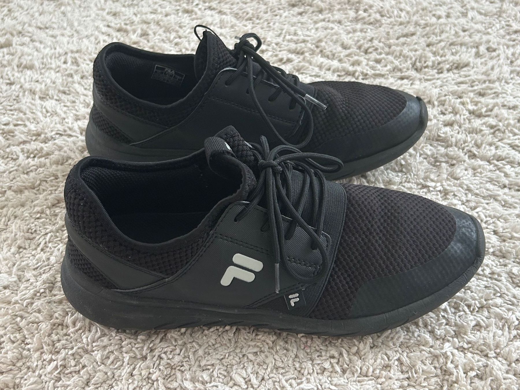 Fila Scarpe da donna: Schwarze Fila Turnschuhe, Gr. 40 – Usato da Horn venduto da Resvi 1