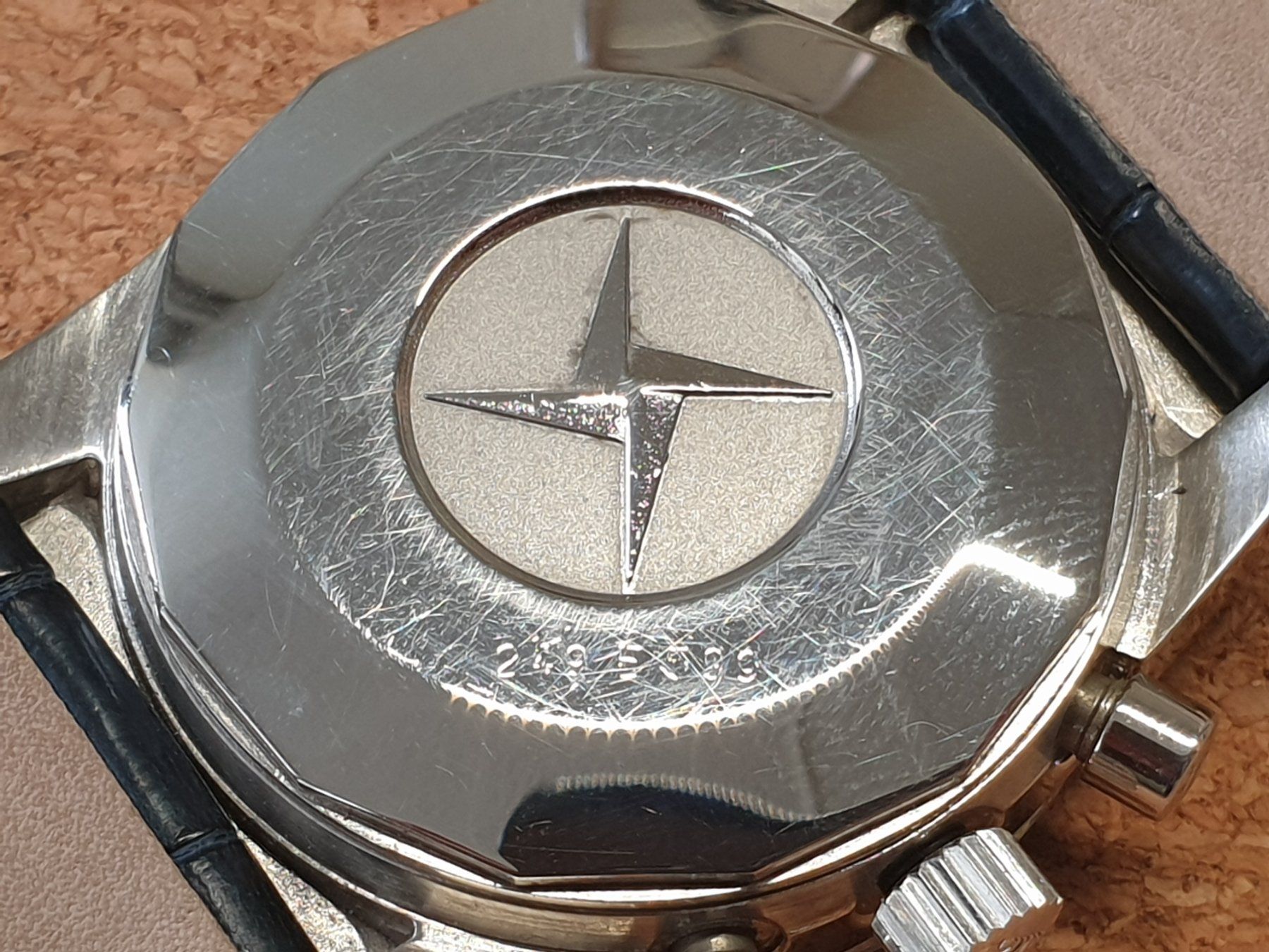 Zenith Orologi: Zenith Uhr – Usato da Neyruz FR venduto da Flyback 4