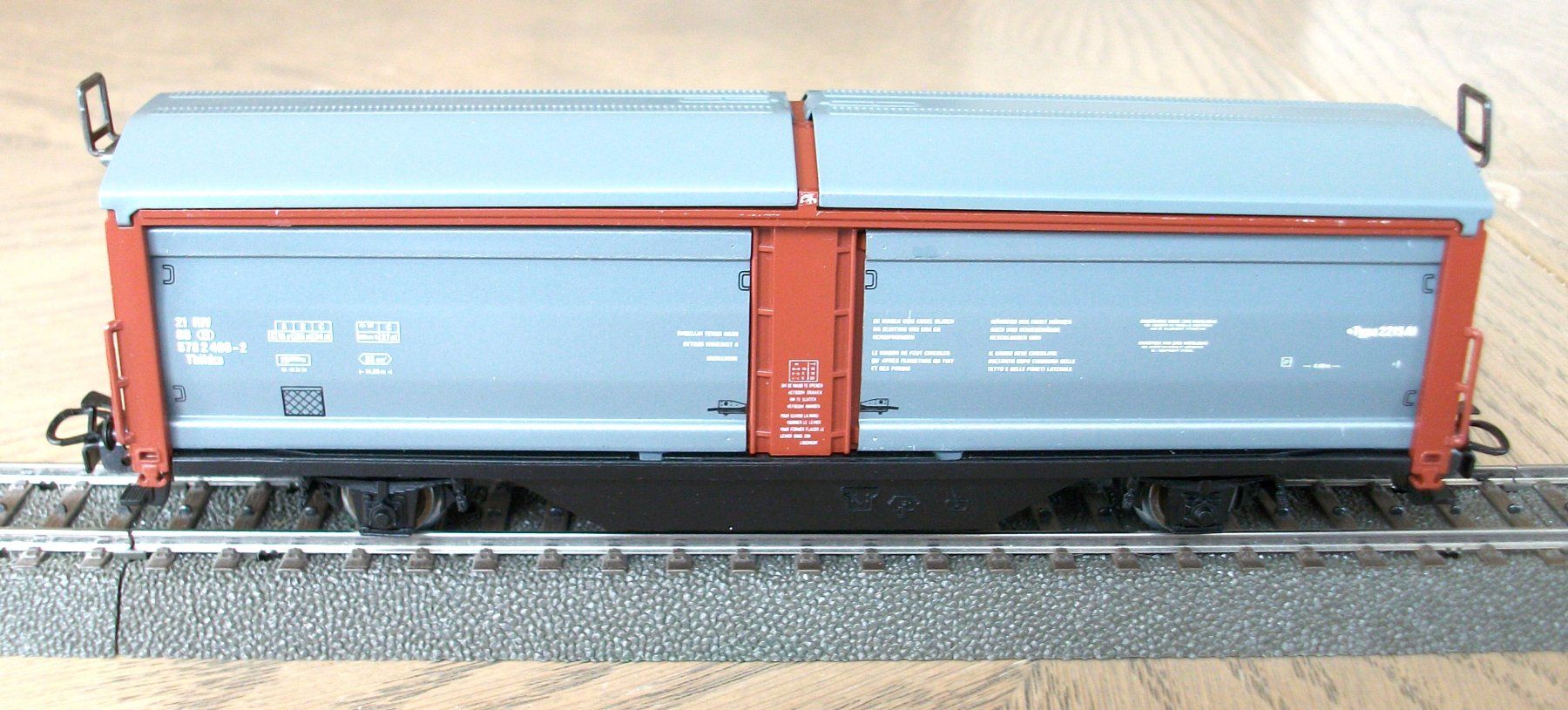 Märklin Modellini di ferrovie: Güterwagen mit Schiebewänden und Schiebedach, neu & OVP – Nuovo e nell'imballaggio originale da St. Moritz venduto da Manu7500 1